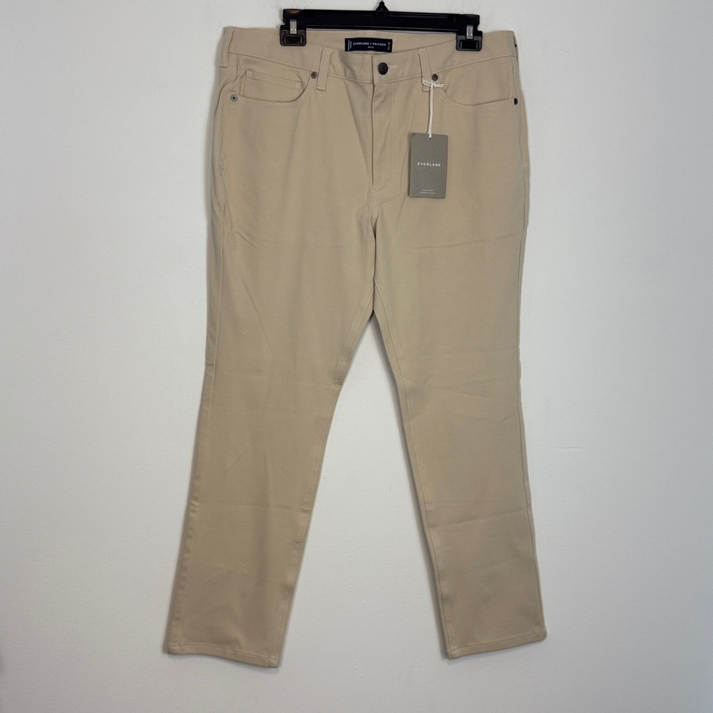 Everlane Uniform Men's The Performance Chino. Tan in Color. Size W33 X 28. NWT